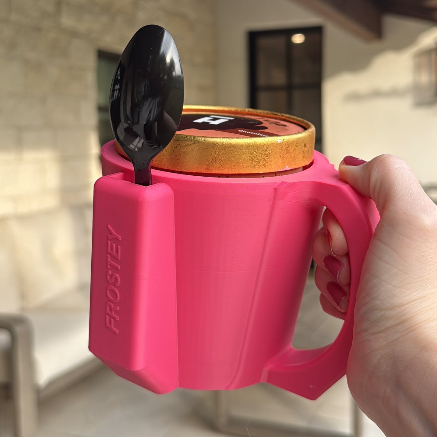 Frostey Ice Cream Pint Handle Holder Sipzey
